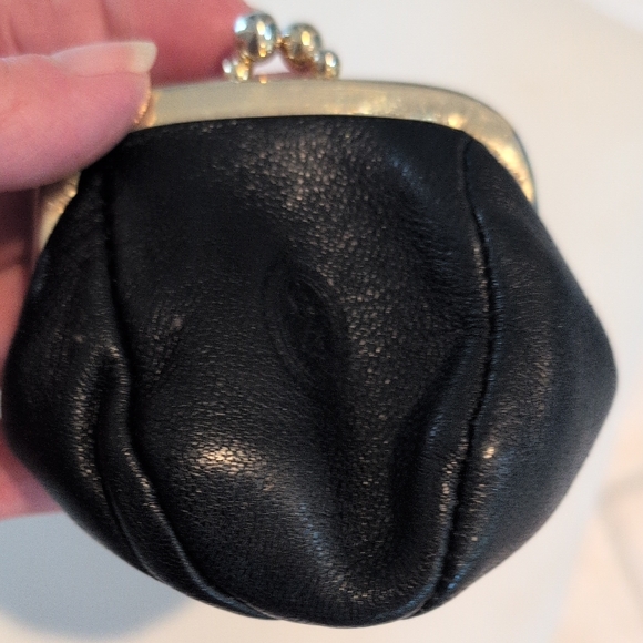 Chic Black Leather Coin Purse - Picture 2 of 5
